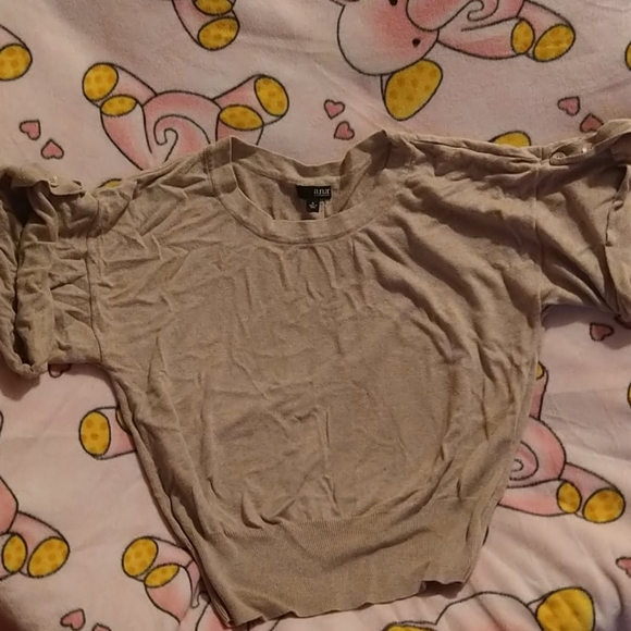 Brown short sleeve sweater - Picture 1 of 4